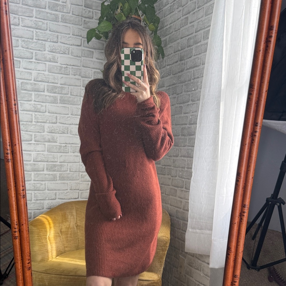 Abercrombie & Fitch // Rust Ribbed Long Sleeve Sweater Dress